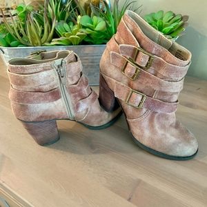 Abound Distressed Booties - Women's 6